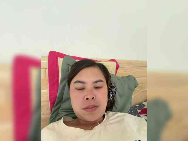 Lilybelle-88 webcam