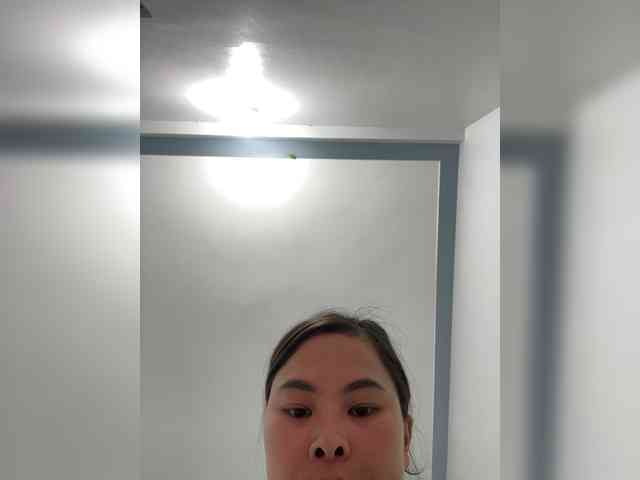 Lilybelle-88 webcam
