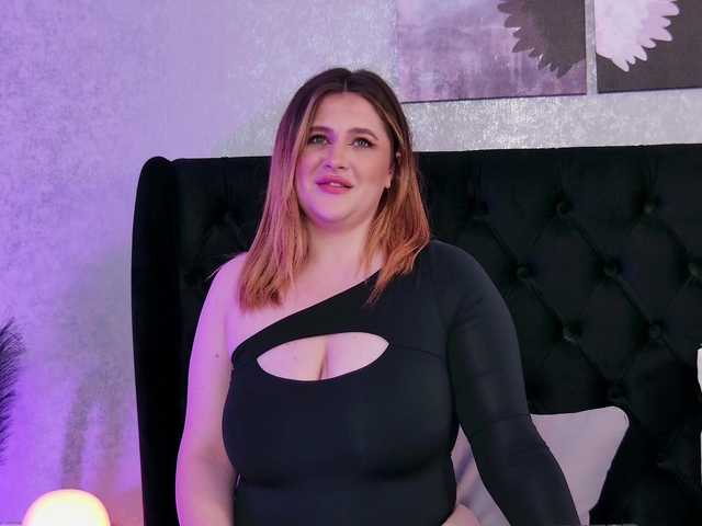 KayleeBlair live cam on BongaCams