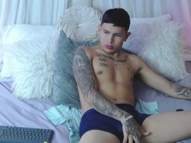 skook-Grayy live webcam show