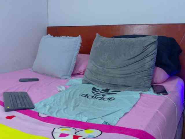 skook-Grayy Sex Cam Show