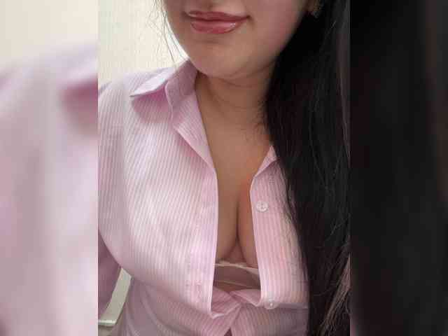 Lexi-wet webcam