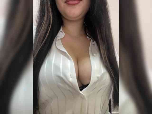 Lexi-wet webcam