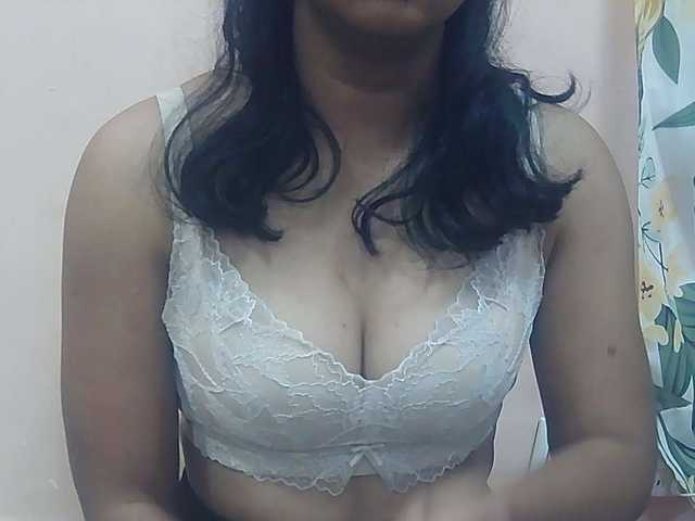 Ayischah live cam on BongaCams