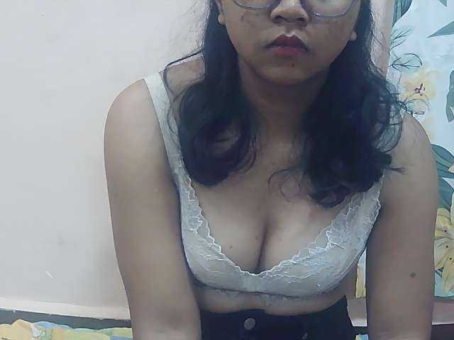 Ayischah live cam on BongaCams
