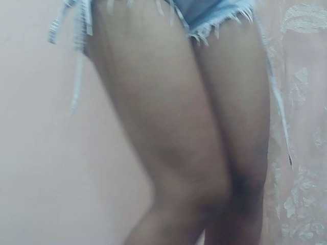 Ayischah live cam on BongaCams