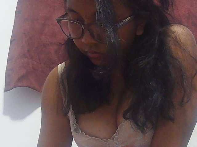 Ayischah live cam on BongaCams