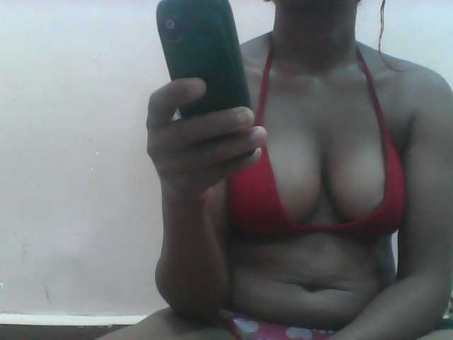 Ayischah live cam on BongaCams