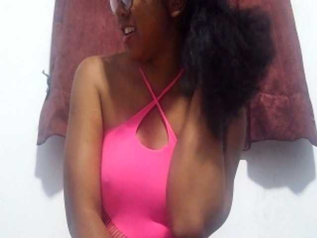 Ayischah live cam on BongaCams