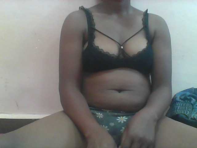 Ayischah live cam on BongaCams