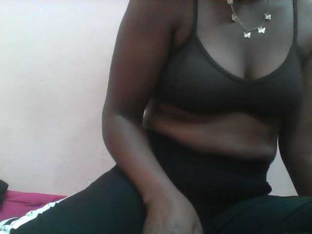 Ayischah live cam on BongaCams