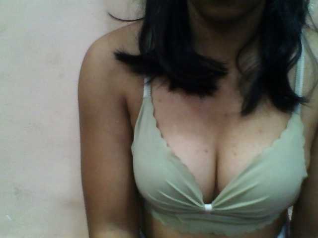 Ayischah live cam on BongaCams