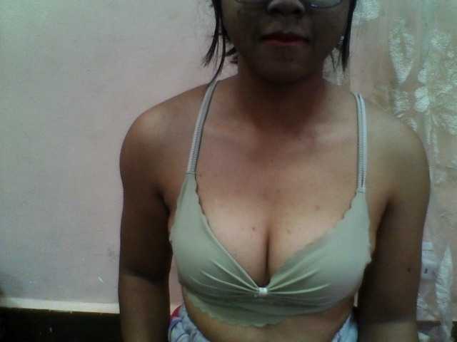 Ayischah live cam on BongaCams