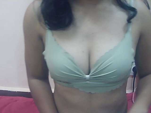 Ayischah live cam on BongaCams