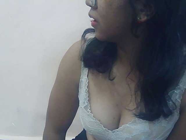 Ayischah live cam on BongaCams