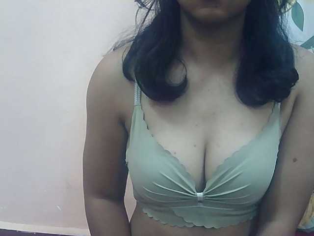 Ayischah live cam on BongaCams