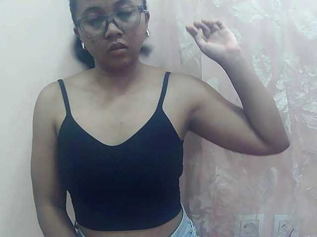 Ayischah live cam on BongaCams
