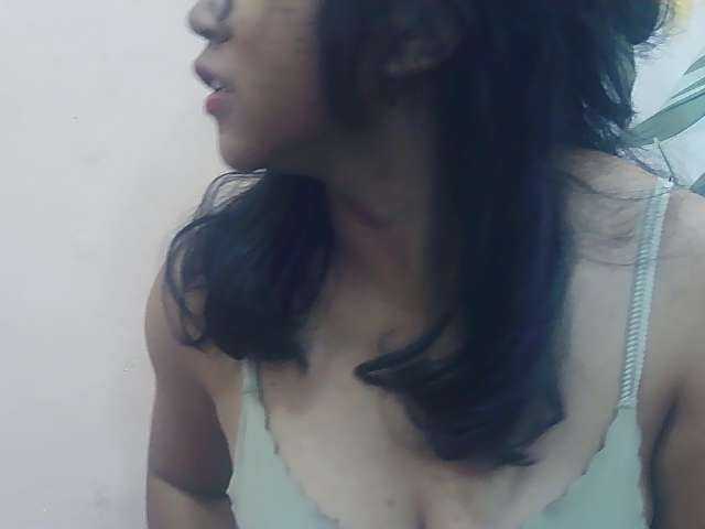 Ayischah live cam on BongaCams