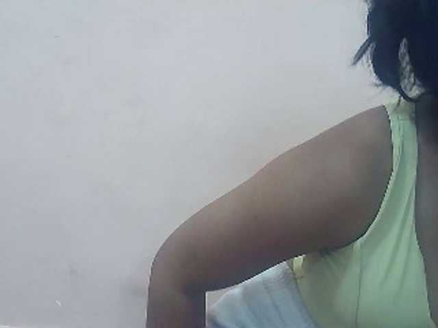 Ayischah live cam on BongaCams