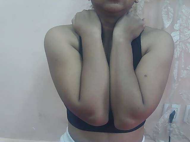 Ayischah live cam on BongaCams