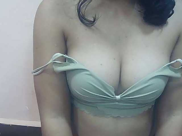 Ayischah live cam on BongaCams