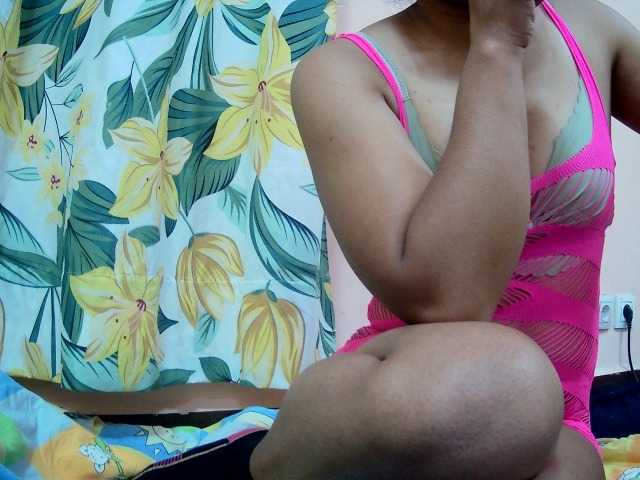 Ayischah live cam on BongaCams