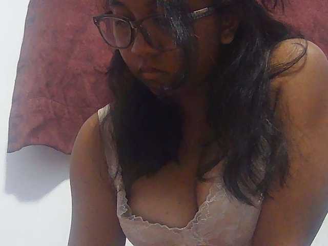 Ayischah live cam on BongaCams