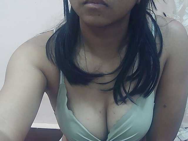 Ayischah live cam on BongaCams