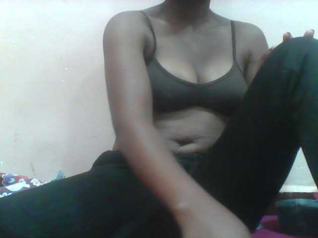 Ayischah live cam on BongaCams