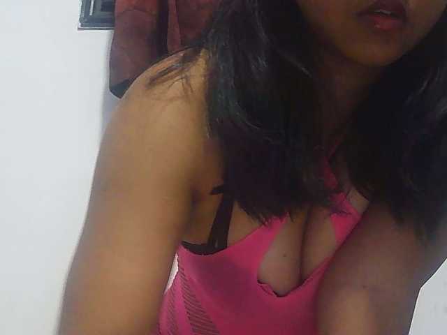 Ayischah live cam on BongaCams
