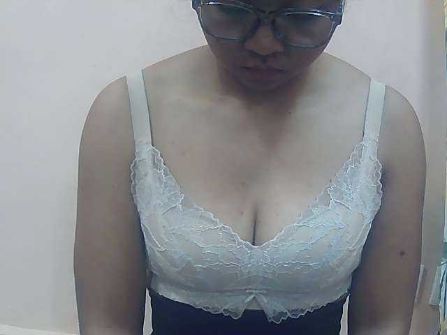 Ayischah live cam on BongaCams