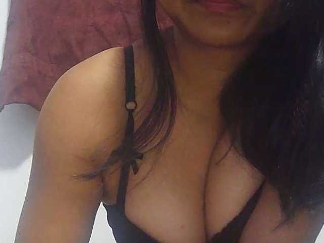Ayischah live on BongaCams
