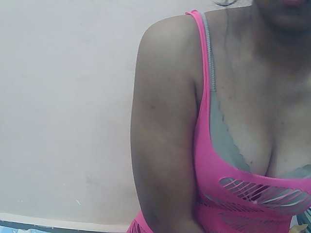 Ayischah live cam on BongaCams