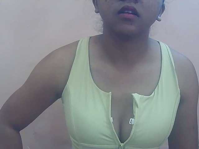 Ayischah live cam on BongaCams