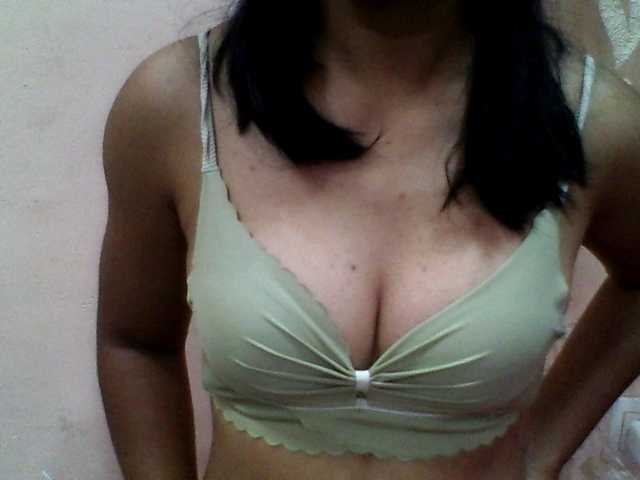 Ayischah live cam on BongaCams
