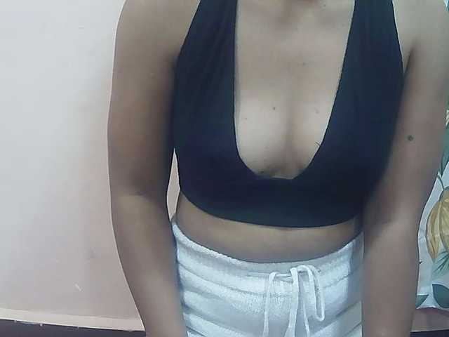 Ayischah live cam on BongaCams
