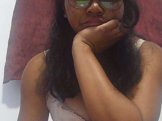 Ayischah live cam on BongaCams