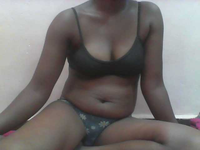 Ayischah live cam on BongaCams