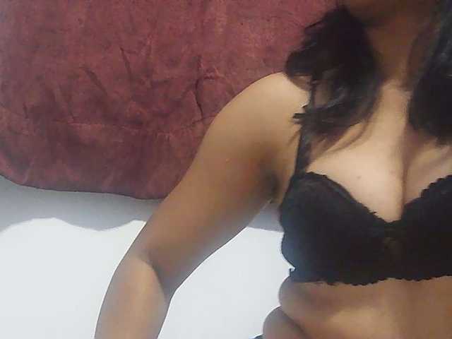 Ayischah live cam on BongaCams