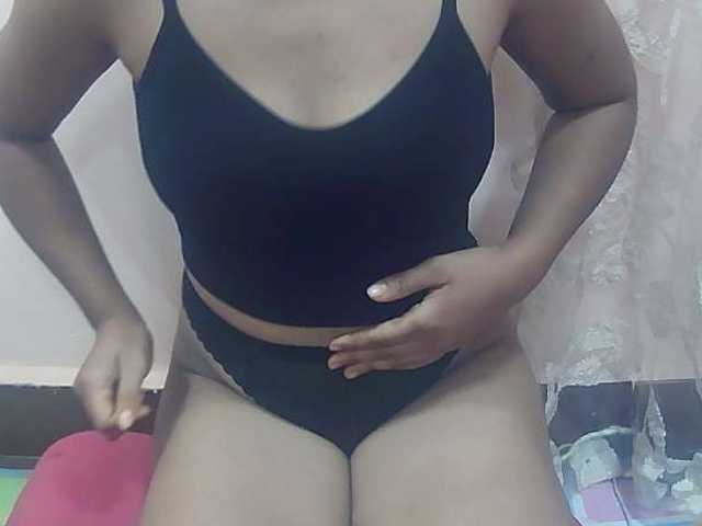 Ayischah live cam on BongaCams