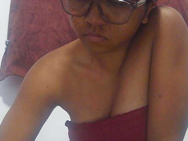 Ayischah live cam on BongaCams