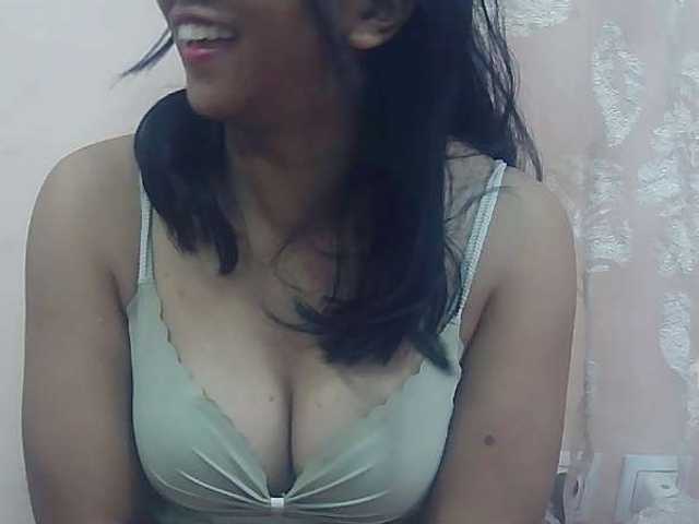 Ayischah live cam on BongaCams