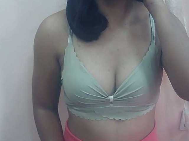 Ayischah live cam on BongaCams