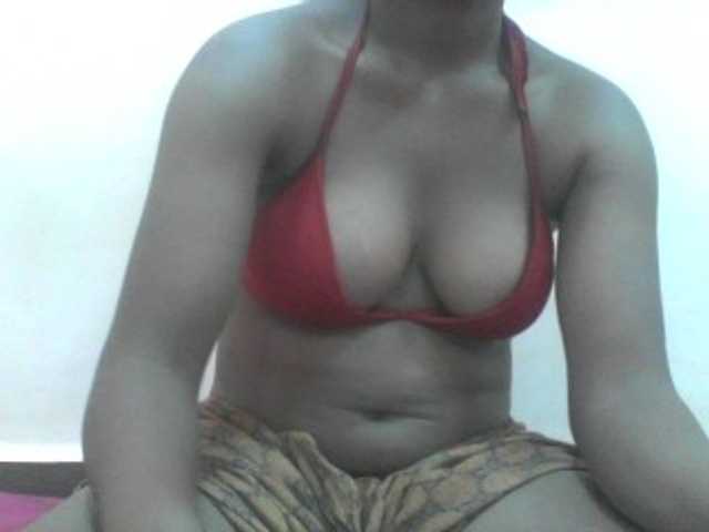 Ayischah live cam on BongaCams