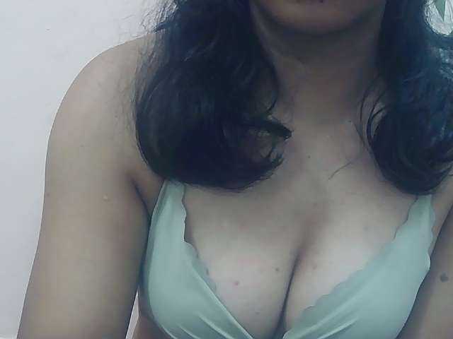 Ayischah live cam on BongaCams