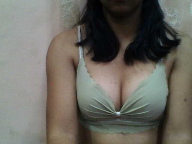 Ayischah live cam on BongaCams