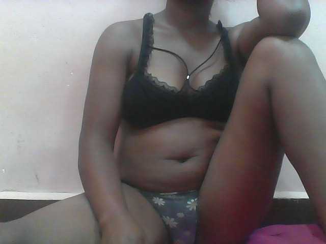 Ayischah live cam on BongaCams