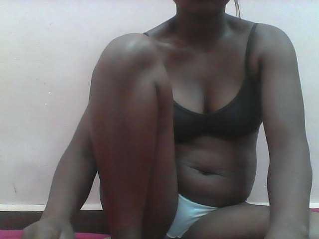 Ayischah live cam on BongaCams