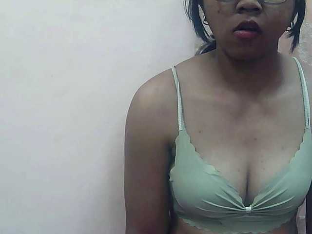 Ayischah live cam on BongaCams
