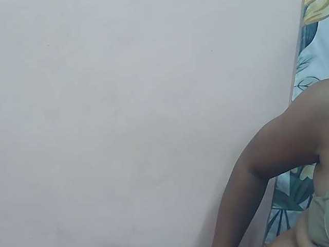 Ayischah live cam on BongaCams